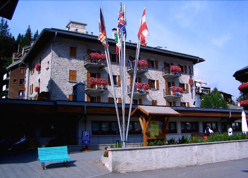 Hotel Sport Santa Caterina Valfurva Kültér fotó