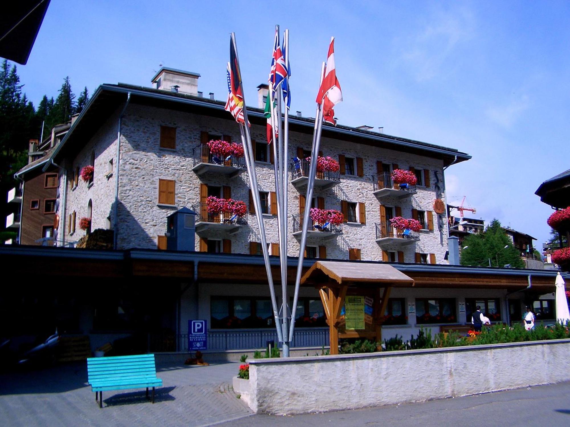 Hotel Sport Santa Caterina Valfurva Kültér fotó